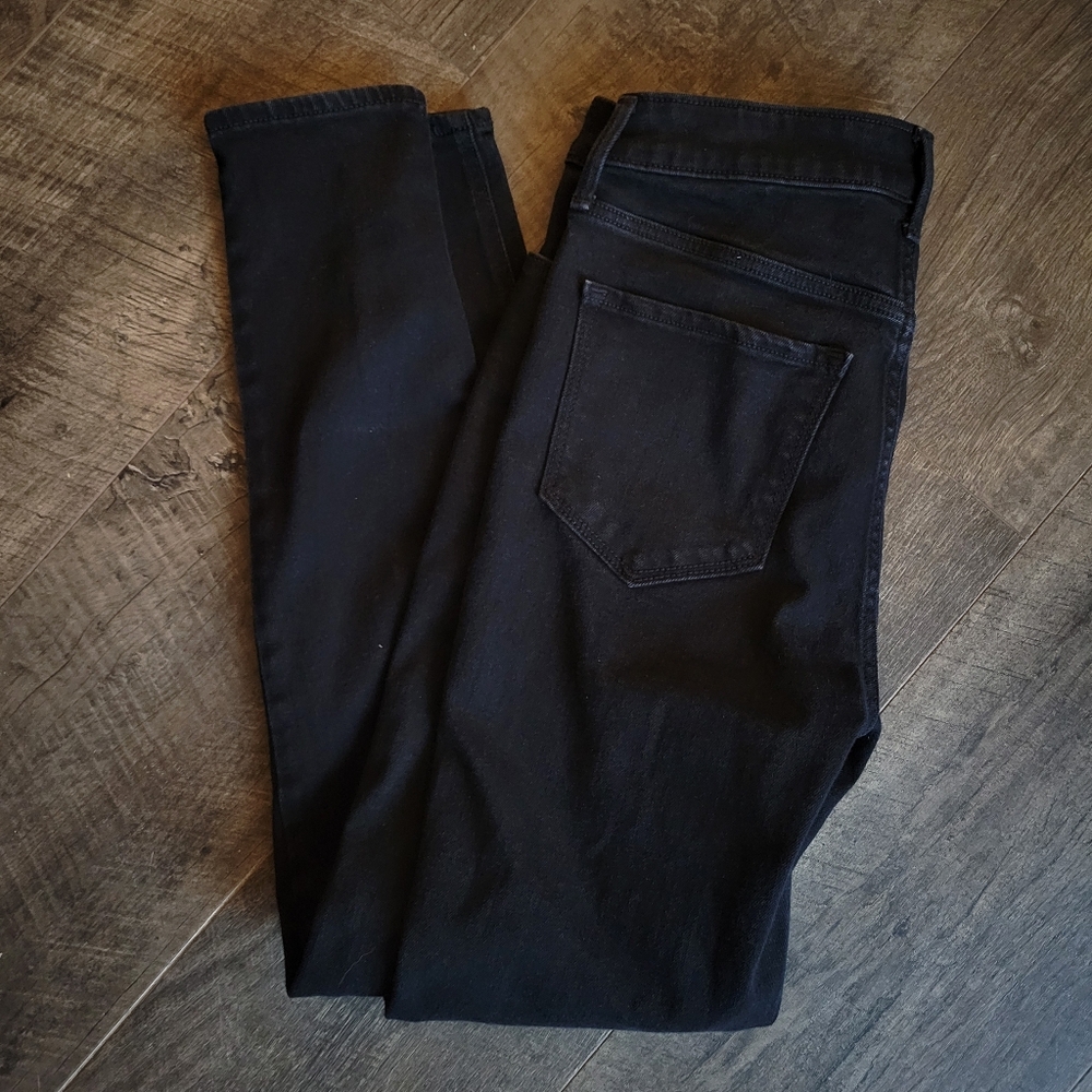 Old Navy High Rise Wow Super Skinny Black Denim Jeans